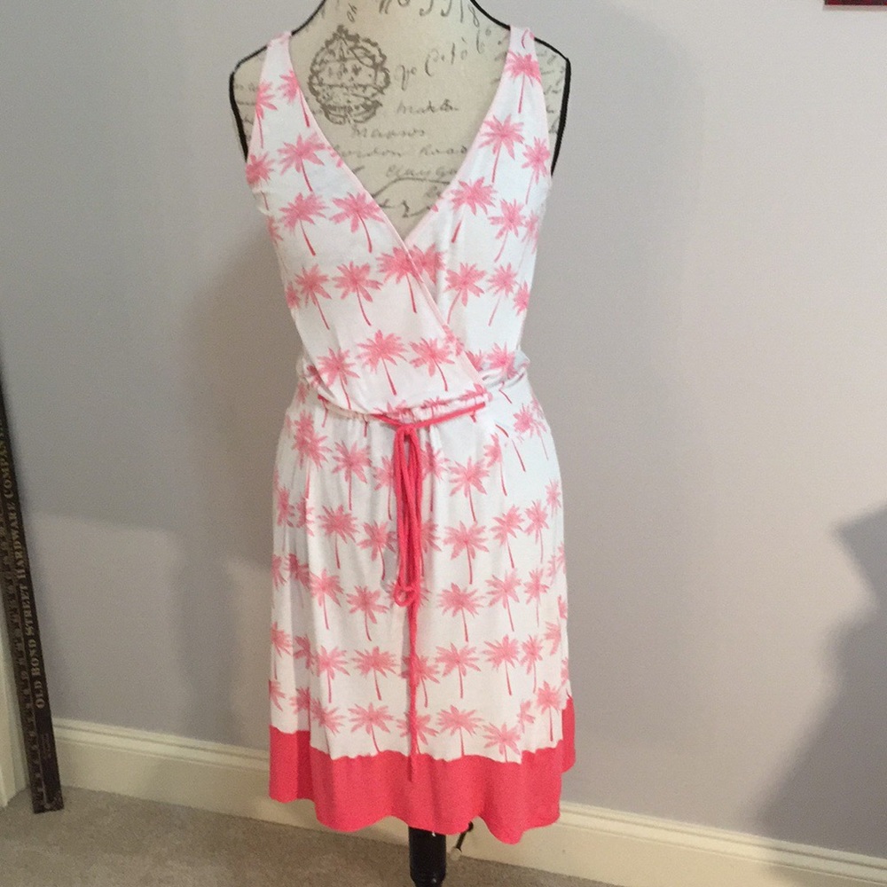 Pink & white palm tree dress or cover up 🌴